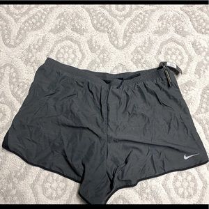 Nike standard fit shorts 2x dark grey